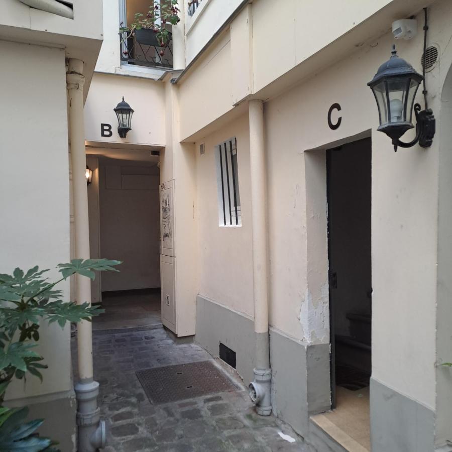 2 Pieces Paris 9 Eme Apartment Екстериор снимка